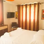 Elida ゲストハウス 4*