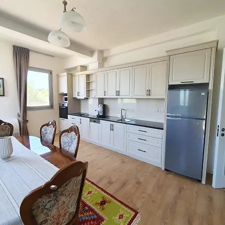 Elida Pensjonat Trajas