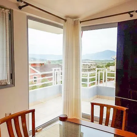 Elida Pensjonat Trajas