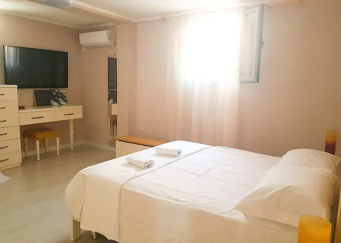 Pensionat Elida Trajas