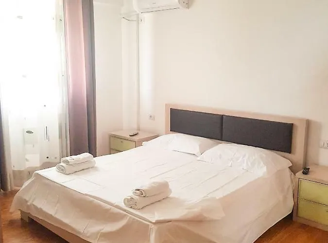 Elida Pensionat Trajas