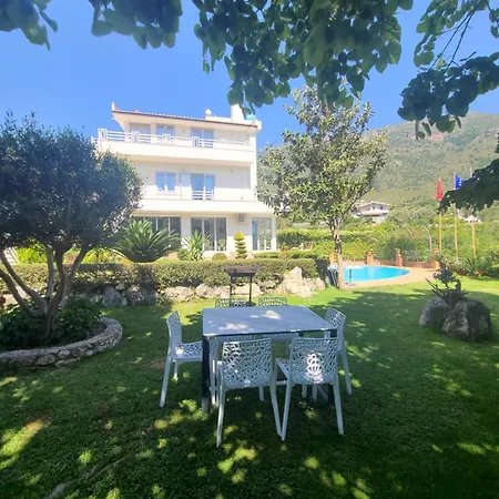 Elida Guest house Tragjas