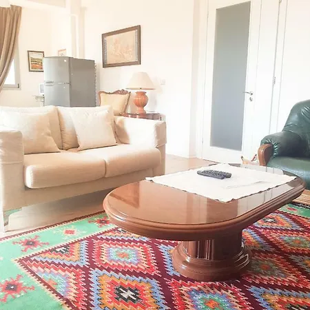 Elida Guest house