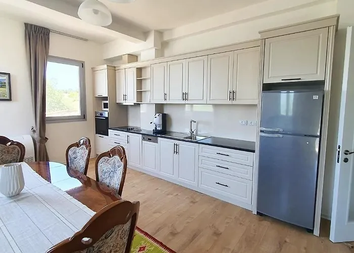 Elida 招待所 Trajas