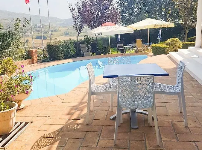 招待所 Elida Trajas